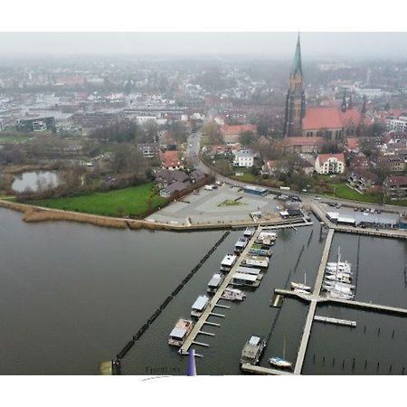 Hausboot Fjord Aries Mit Dachterrasse In Schleswig Ξενοδοχείο Εξωτερικό φωτογραφία