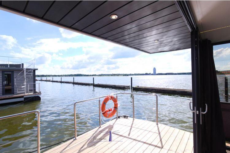 Hausboot Fjord Aries Mit Dachterrasse In Schleswig Ξενοδοχείο Εξωτερικό φωτογραφία